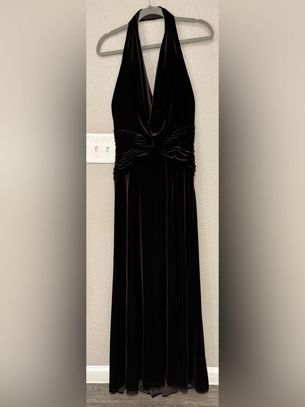 Vintage Tadashi Collection Brown Velvet Halter Maxi Gown M 90s Y2K